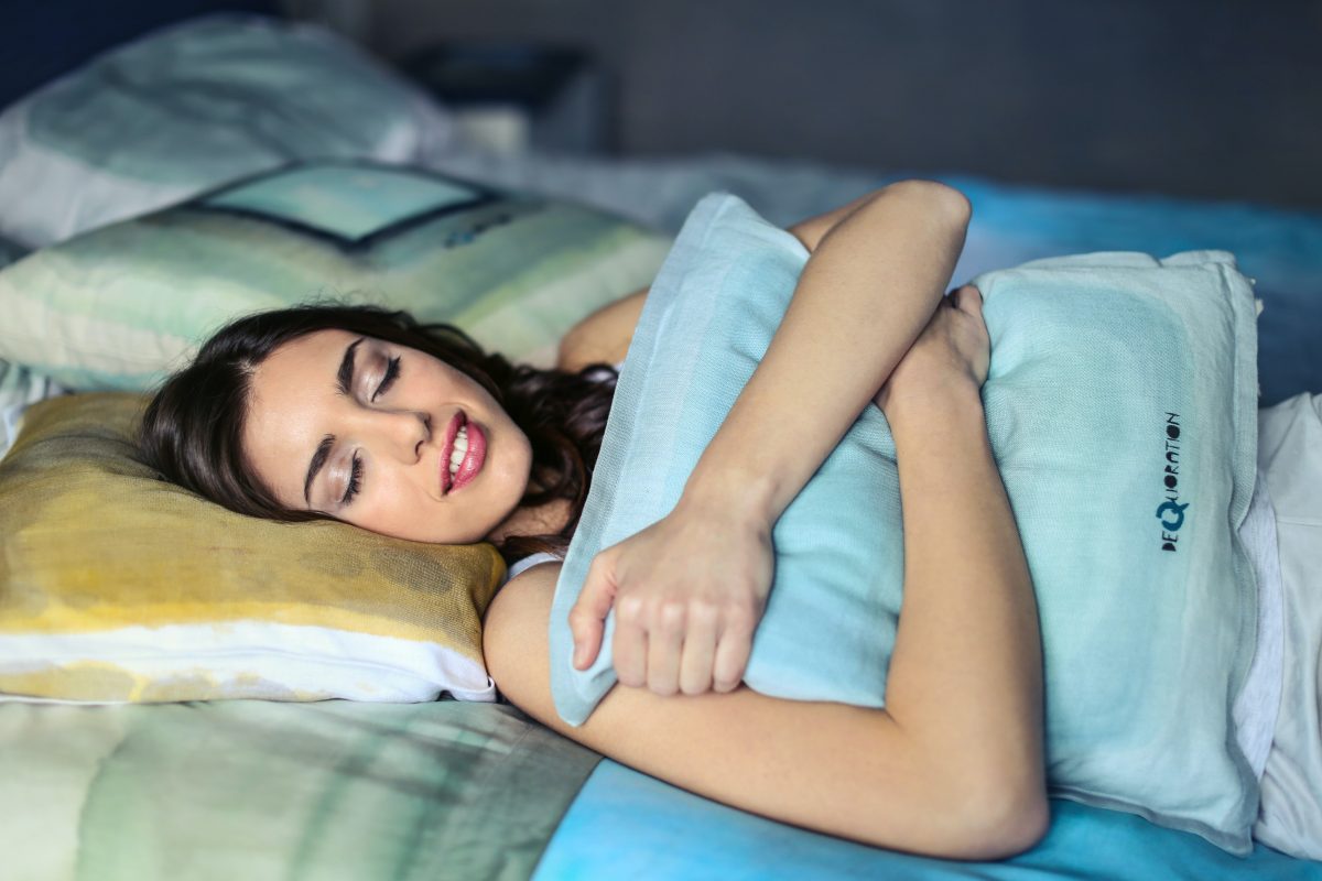5+1 συμβουλές για άνετο και δροσερό ύπνο τις μέρες του καύσωνα