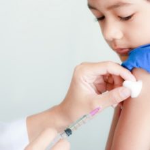 Εμβολιασμός παιδιών κάτω των 12 ετών: Αίτημα αδειοδότησης από τη Pfizer έως τα τέλη Σεπτεμβρίου