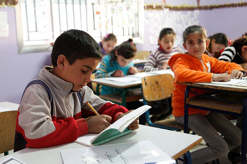 Το τηλεοπτικό σποτ του Κέντρου Ερευνών για Θέματα Ισότητας για την ένταξη των προσφυγόπουλων στα σχολεία