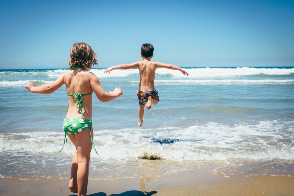 59χρονος φωτογράφιζε μικρά κορίτσια στην παραλία – Πώς έγινε αντιληπτός