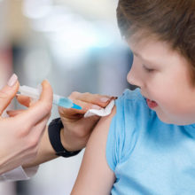 “Πειράζει να κάνει στο παιδί μου το εμβόλιο της γρίπης ενώ δεν ανήκει σε ομάδα υψηλού κινδύνου;”