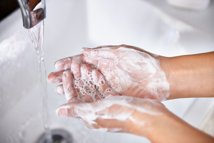 Αυτά είναι 9 βήματα για να πλένετε σωστά τα χέρια σας μικροί και μεγάλοι