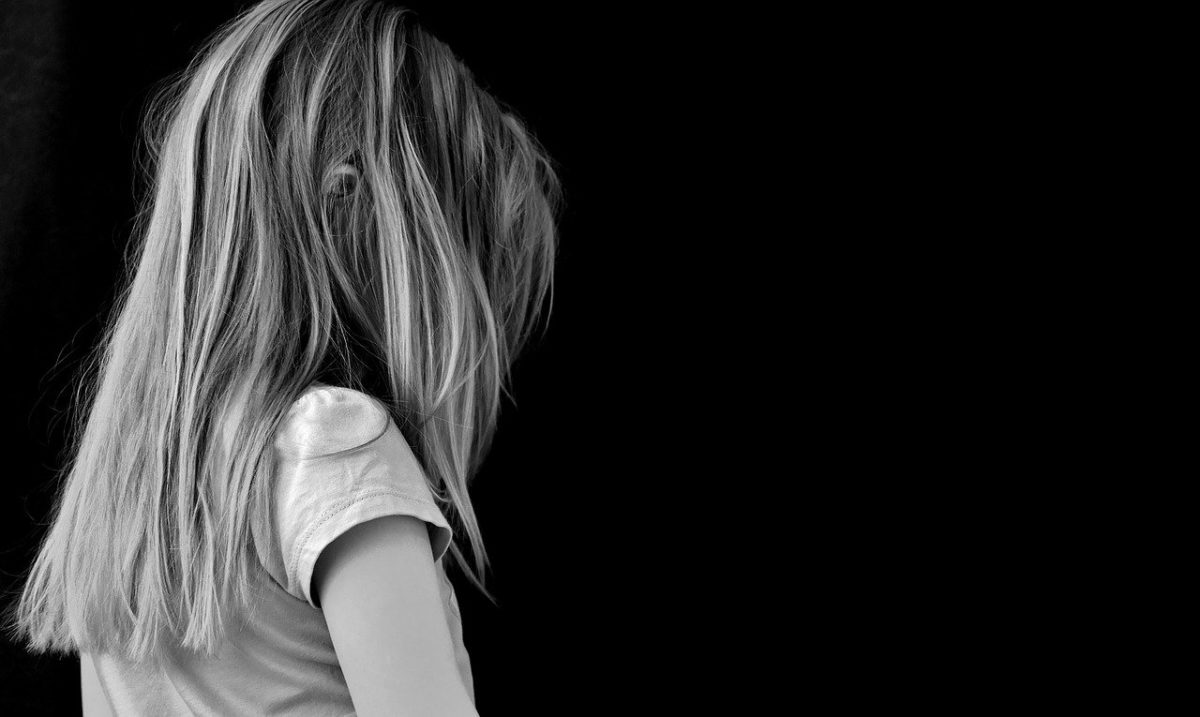 Σφακιανάκης: SOS για τα κυκλώματα παιδικής πορνογραφίας – Πώς να προστατεύσετε τα παιδιά σας