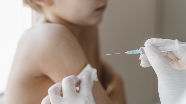Ο εμβολιασμός παιδιών κατά του κορωνοϊού μπορεί να ξεκινήσει στα μέσα του 2021