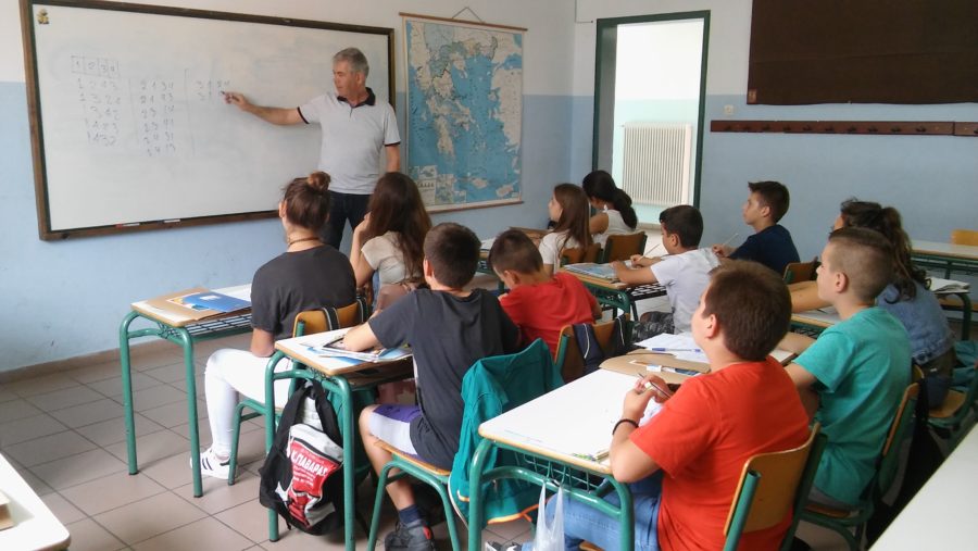 Ετοιμάζεται καθολικό κλείσιμο των σχολείων;