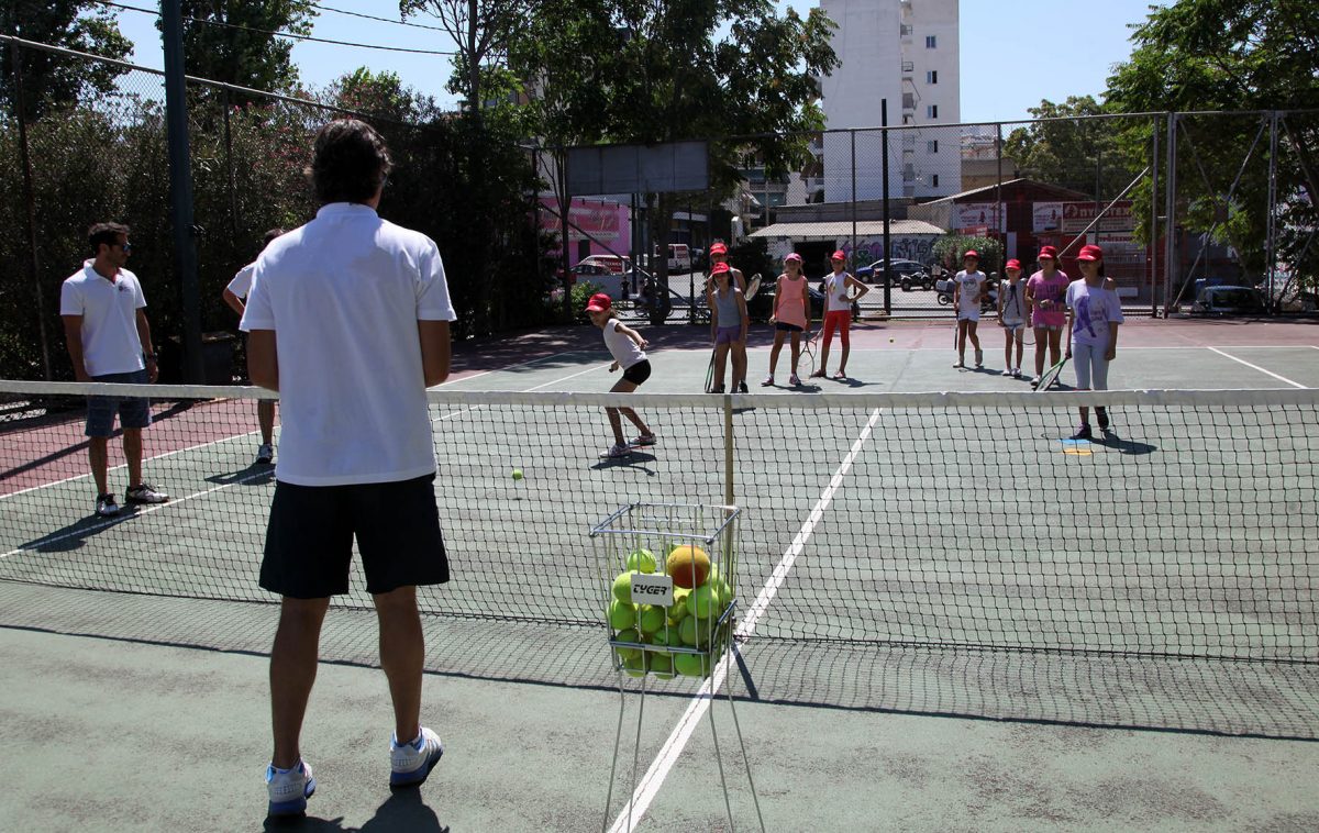 Τένις, στίβος και αυτοάμυνα για παιδιά 6-15, αλλά και για... εσάς γονείς