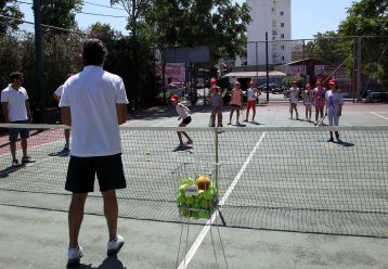 Τένις, στίβος και αυτοάμυνα για παιδιά 6-15, αλλά και για... εσάς γονείς