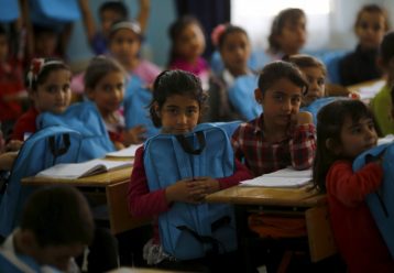 Σχ.χρ.2021-22: Aυτά τα σχολεία που αποκτούν Δομές Υποδοχής για την Εκπαίδευση Προσφυγόπουλων