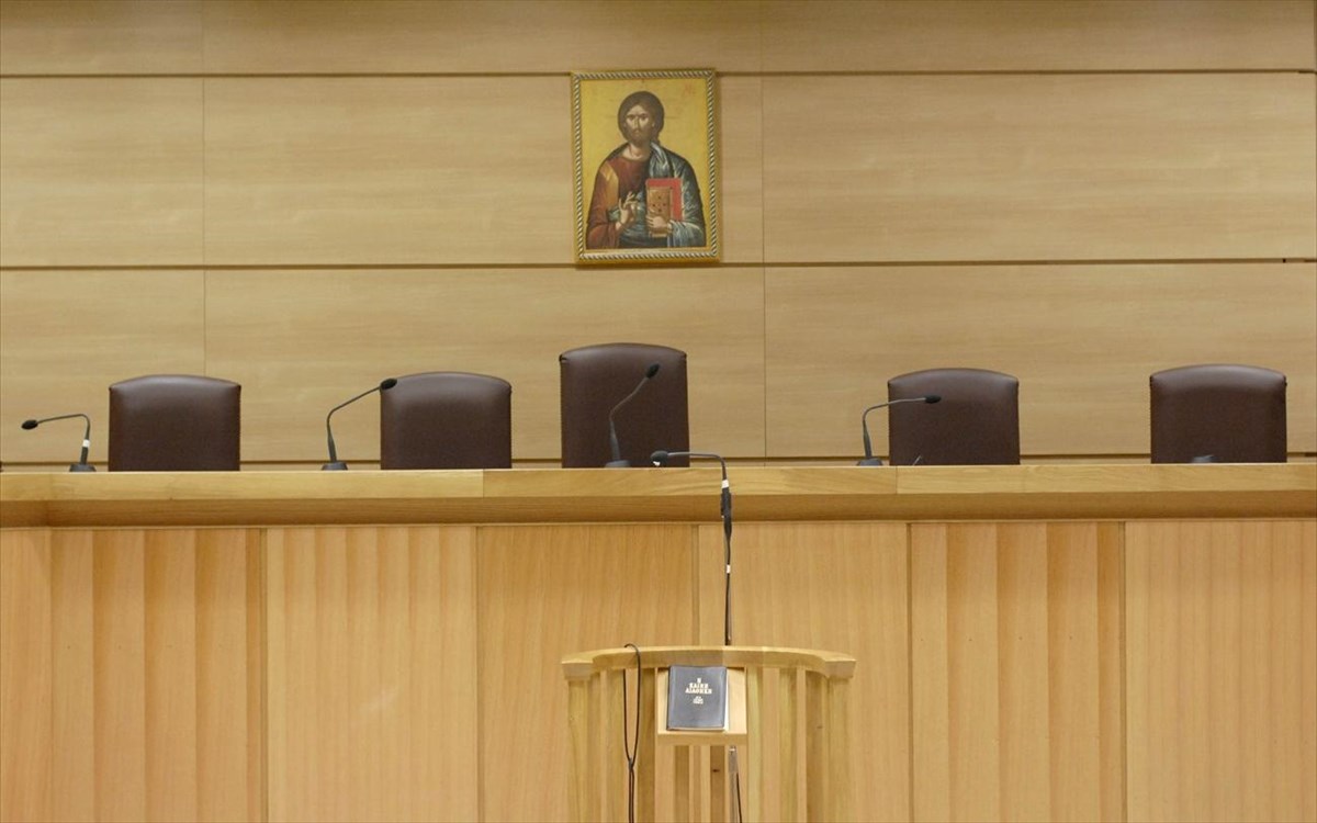 Γονείς στα δικαστήρια...για το κατηχικό και τη δίαιτα του παιδιού!