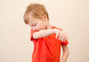 Ο παιδίατρος συμβουλεύει: Τι ΔΕΝ πρέπει να κάνετε αν το παιδί σας έχει συνέχεια μύξα