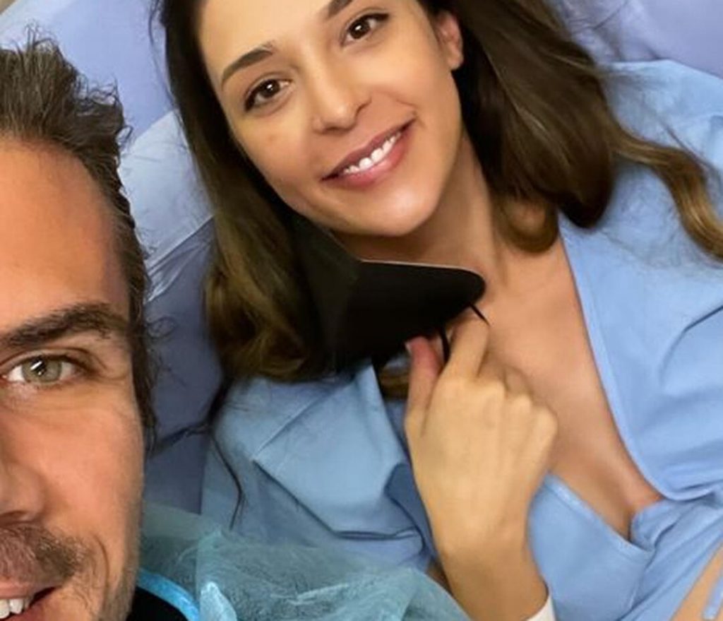 Άκης Πετρετζίκης: "Θέλω ηρεμία στο σπίτι - Αυτό βρήκα στη γυναίκα μου!"