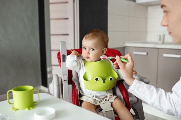 Πώς θα βελτιώσεις τη διατροφή του μωρού σου