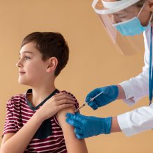 Ποιο εμβόλιο πρέπει να κάνει το παιδί σας αυτό το φθινόπωρο;