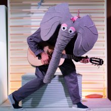 "Ένας ελέφαντας στο δωμάτιο": Η νέα παιδική παράσταση της Μουσικής Βιβλιοθήκης «Λίλιαν Βουδούρη» (από 4/12)