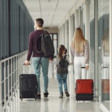 Ταξίδι με αεροπλάνο: Πώς θα "πετάνε" εφεξής τα παιδιά