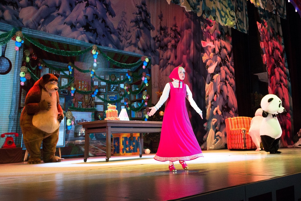 "Η Μάσα και ο Αρκούδος": Η μεγάλη θεατρική παραγωγή έρχεται στο Christmas Theater (5/1)