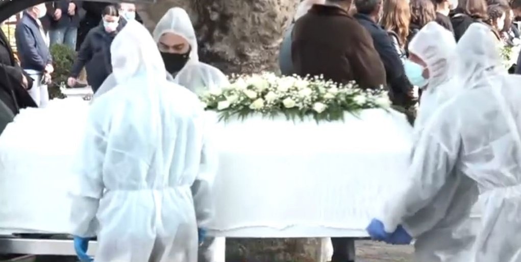 "H Κέλλυ έγινε άγγελος στον ουρανό... Ίσως πήγε σε έναν καλύτερο κόσμο": Ραγίζει καρδιές το ευχαριστώ της οικογένειας 