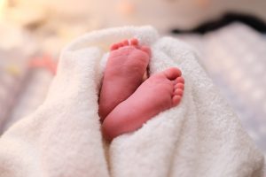 Πάτρα: Στο νοσοκομείο με κορωνοϊό μωρό μόλις 6 ημερων