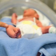 Σέρρες: Σε έγκυο χορηγήθηκαν τα πρώτα μονοκλωνικά αντισώματα - Αγωνία στην Κρήτη για 3 νεογέννητα