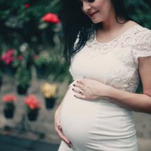 ΕΟΔΥ: Πόσες έγκυες και λεχωίδες γυναίκες μολύνθηκαν με κορωνοϊό το 2021