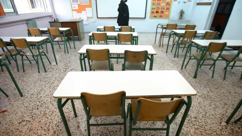 Λύνεται ο γρίφος για τα σχολεία: Προς άνοιγμα τη Δευτέρα 10 Ιανουαρίου - «Κλειδώνουν» τα πρωτόκολλα