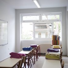 Με νέα μέτρα, τεστ και στη σκιά της Όμικρον το άνοιγμα των σχολείων