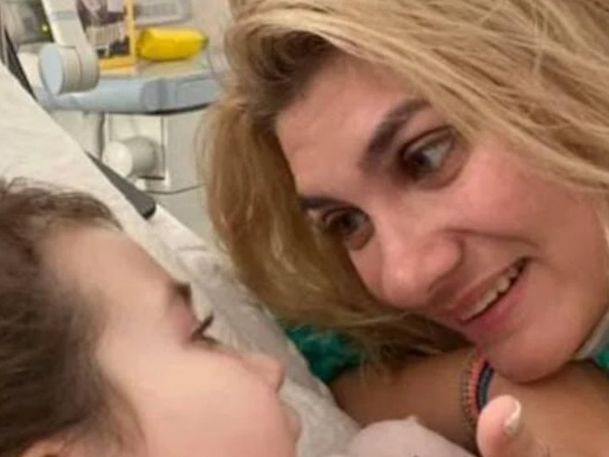 Ξεσπά η μητέρα στην Πάτρα: «Ψάχνουν ντε και καλά για δολοφόνο!»