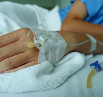 Καλά νέα για τον 4χρονο Κωνσταντίνο που νοσηλεύεται με εγκεφαλική αιμορραγία