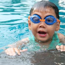 Δ. Αθηναίων: Δωρεάν προγράμματα κολύμβησης και ειδικής εκγύμνασης για παιδιά ΑμΕΑ