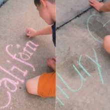 5χρονο αγοράκι με αυτισμό γράφει τέλεια 12 γραμματοσειρές ανάμεσά τους και ελληνικά! (video)