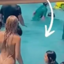 Χαμός σε πισίνα που κολυμπούσαν παιδιά όταν μια γυναίκα εμφανίστηκε με... αποκαλυπτικό μπικίνι (βίντεο)