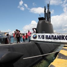 Πλοία και υποβρύχιο του Πολεμικού Ναυτικού ανοίγουν για την 28η Οκτωβρίου