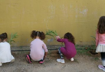 Οι «σπόροι» μεγαλώνουν σπόρους: η Praktiker φτιάχνει κήπους στα σχολεία της Αθήνας