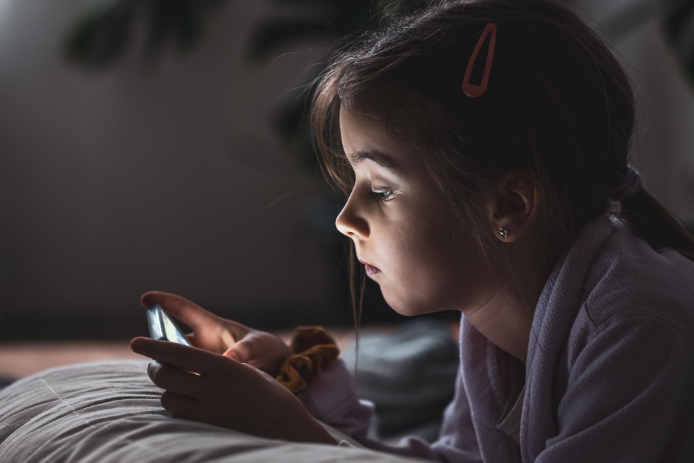 Σεμινάριο Infokids.gr: “Social media και dark web: Πόσο κινδυνεύει το παιδί μου και πώς θα το προστατεύσω” στο Δημοτικό Θέατρο Πειραιά (14/1)