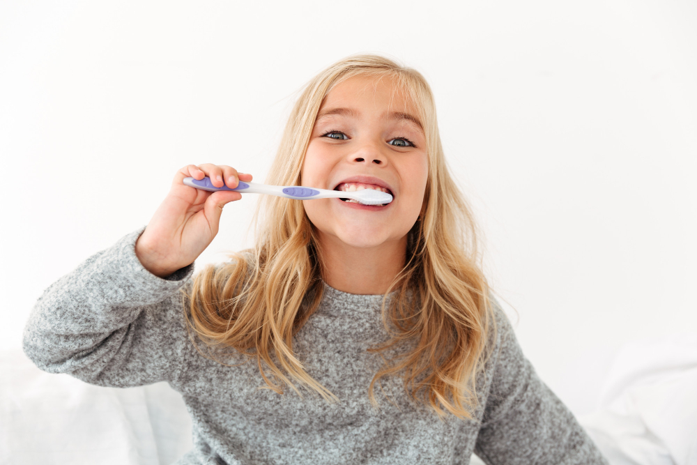 Η καλή στοματική υγιεινή ξεκινάει από την παιδική ηλικία με δυνατά δόντια, για υγιή παιδιά!