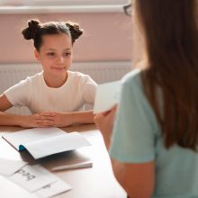 Οι ψυχολόγοι στα σχολεία μπορούν να συναντούν μαθητές χωρίς συναίνεση γονέα