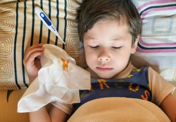 Μηνιγγίτιδα: 1 στα 3 παιδιά που νοσούν παρουσιάζει αυτή την μόνιμη επιπλοκή